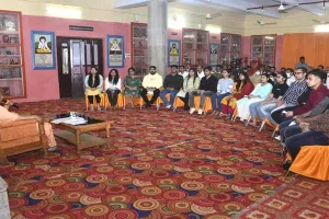 दुनिया के छात्र फंसे रहे लेकिन पीएम मोदी की संवेदनशीलता से यूक्रेन से सकुशल लौट आए भारतीय छात्र:  सीएम योगी