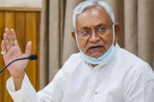 नीतीश कुमार पर लोकतंत्र की हत्या करने का आरोप, हाथ पर काली पट्टी बांधकर सदन में आए राजद विधायक