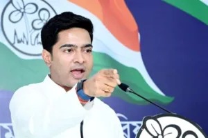 ईडी ने अभिषेक बनर्जी और उनकी पत्नी को जारी किए समन