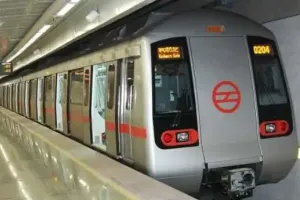 तकनीकी खराबी के कारण दिल्ली मेट्रो के तीन गलियारों में सेवाएं करीब दो घंटे तक हुईं प्रभावित
