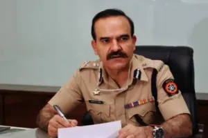 Param Bir Singh Case: परमबीर पर दर्ज सभी मुकदमों को सुप्रीम कोर्ट ने CBI को सौंपा