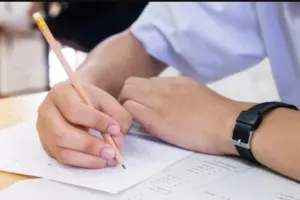 बरेली:  एक प्रश्न का दे दिया गलत विकल्प, घनचक्कर बने बच्चे