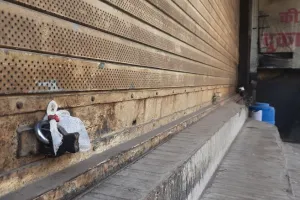  बरेली: ढाई करोड़ वसूलकर गली आर्य समाज में साड़ियों की दुकानें सील की