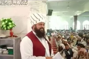 ‘द कश्मीर फाइल्स’ पर मौलवी फारूक भड़के, फिल्म को बैन करने की मांग