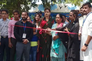 आगरा: कर्तव्य संस्था ने सरकारी स्कूल का बदला कायाकल्प, किन्नरों ने किया विद्यालय का उद्घाटन