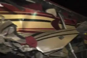 आंध्र प्रदेश: सगाई समारोह में जा रही बस खाई में गिरी, 7 लोगों की मौत, 45 घायल