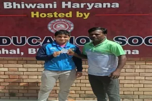 अयोध्या: अवध विवि की छात्रा नीलम ने कुश्ती में जीता कांस्य पदक