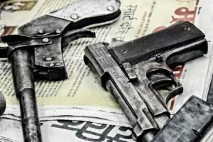 गदरपुर में अवैध हथियार बनाने की फैक्ट्री का खुलासा, तीन गिरफ्तार