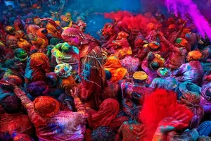 Holi 2022: यूपी के सरकारी दफ्तरों में दो दिन रहेगी छुट्टी, जारी किया गया आदेश