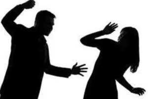 पीलीभीत: भाजपा नेता ने मां-बेटे को पीटा, गला दबाकर जान लेने की कोशिश