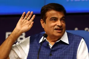 विपक्ष ने सड़क सुरक्षा पर ध्यान देने की मांग की तो भाजपा सांसद ने गडकरी को बताया ‘स्पाइडरमैन’