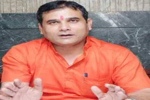 गाजियाबाद: विधायक बनते ही नंद किशोर गुर्जर ने दी सख्त चेतावनी, कहा- अवैध मीट की दुकान खोली तो खैर नहीं!