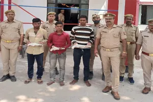 रायबरेली: खानाबदोशों के पास से बरामद हुए असलहे, तीन गिरफ्तार