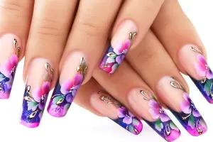 Nail care Tips: नाखून को सुंदर और मजबूत बनाने के लिए ट्राई करें यह घरेलू उपाय