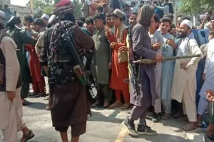 अफगानिस्तान ने फिर याद किया तालिबान कट्टरपंथियों का क्रूर राज, जारी हो रहे अजीबोगरीब फरमान