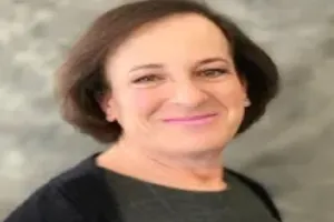 अमेरिका: एंडी म्यूड्रिक बनीं दूसरी समलैंगिक न्यायाधीश, गवर्नर द्वारा नियुक्त