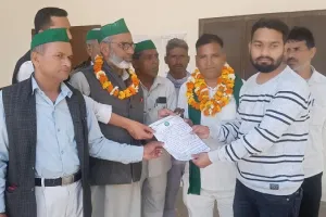 अमरोहा : भाकियू लोक शक्ति ने एसडीएम को सौंपा ज्ञापन, यूक्रेन से छात्रों को जल्द वापस लाने की मांग