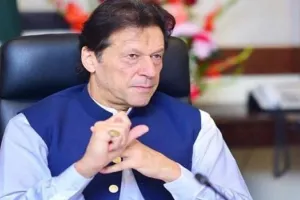 पाकिस्तान : इमरान खान को एक और झटका, अब गठबंधन सहयोगी ने छोड़ा साथ