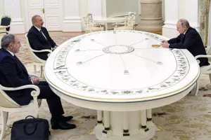 हालिया संघर्ष की पृष्ठभूमि में आर्मेनिया, अजरबैजान के नेताओं की बैठक