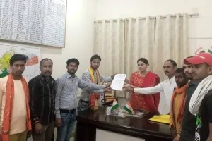 सीतापुर: विहिप ने की रास्ते से अंडे, मांस की दुकाने हटवाने की मांग