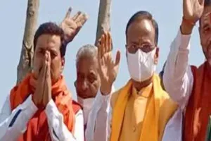 यूपी चुनाव 2022: अंबेडकरनगर में डॉ. दिनेश शर्मा ने किया रोड शो, जय श्रीराम के नारों से गूंजा पूरा क्षेत्र