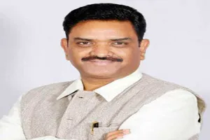 कन्नौज: खाकी से खादी तक का सफर तय करने वाले असीम अरुण बने मंत्री, समर्थकों में खुशी की लहर