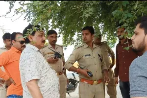 अयोध्या: प्रशासनिक अधिकारियों की सूझबूझ से टला मूर्ति हटाने का विवाद, जानें पूरा मामला