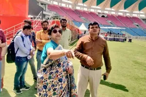 शपथ ग्रहण समारोह को लेकर अपर मुख्य सचिव ने किया इकाना का निरीक्षण, स्टेडियम में बनाए जाएंगे 80 शौचालय