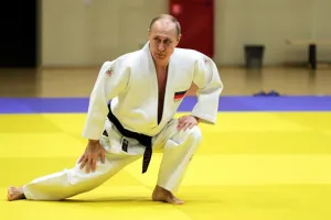 Russia Ukraine war : विश्व ताइक्वांडो ने व्लादिमीर पुतिन से वापस ली ब्लैक बेल्ट की उपाधि, यूक्रेन पर हमले का किया विरोध