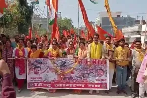 उन्नाव: हजारो भगवा ध्वज व सैकड़ों झांकियों के साथ निकाली गई भोलेबाबा की बारात