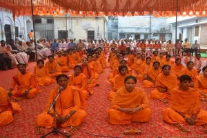 अयोध्या: रामकथा के 53 प्रशिक्षुओं को दीक्षा देकर दिलाई शपथ, सामाजिक सेवा का लिया संकल्प