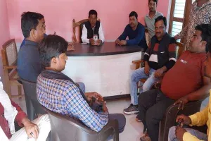 बहराइच: बलहा के एडीओ पंचायत अधिकारी के खिलाफ ग्राम प्रधानों ने खोला मोर्चा, लगाए यह गंभीर आरोप