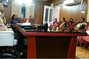 हल्द्वानी: प्राइवेट स्कूलों की मनमानी तो कोई सिस्टम से न्याय पाने की आस में पहुंचा कमिश्नर के पास… देखें VIDEO