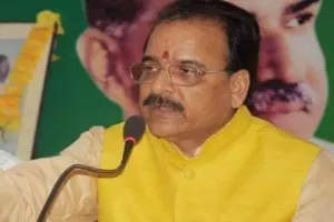 काठगोदाम से मुंबई के लिए नियमित ट्रेन चलाए जाने की मांग, केंद्रीय रक्षा राज्य मंत्री ने लिखा पत्र