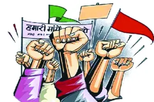 बाराबंकी: नाजिर की पिटाई के विरोध में कर्मचारियों ने किया कार्य बहिष्कार, रखी यह मांग