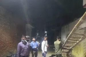 बरेली: चोरी की बिजली से चार्ज हो रहे थे ई-रिक्शे