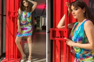 Ankita Lokhande Photos : कलरफुल मिनी ड्रेस में अंकिता लोखंडे ने किया नैनों से वार, बोलीं- ‘रंगीन रहो’