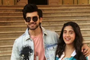 लव सॉन्ग ‘मीन’ में समीक्षा सूद और अविनाश मिश्रा की जोड़ी ने जीता सभी का दिल 