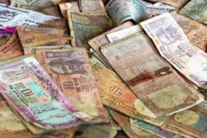  बरेली: किसी भी शाखा में बदले, अपने कटे-फटे नोट