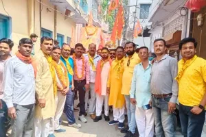 बरेली: राम जन्मोत्सव शोभा यात्रा समिति के तत्वावधान में निकाली गई विशाल शोभायात्रा