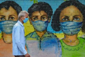 दिल्ली में मास्क लगाने पर लोगों को मिली राहत, नहीं देना होगा जुर्माना