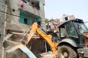 Jahangirpuri Violence: बुलडोजर को लेकर ओवैसी बोले कलेक्टिव सजा दी जा रही मुसलमानों को, बुलडोजर अर्जुन पर नहीं अंसार पर चलता है