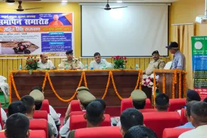 बरेली: टोल प्लाजा पर खड़े अवैध वाहनों पर कार्रवाई