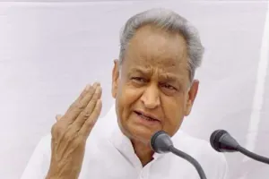 धर्म और जाति के नाम पर ध्रुवीकरण होने से देश में जगह-जगह हो रहा तनाव- गहलोत