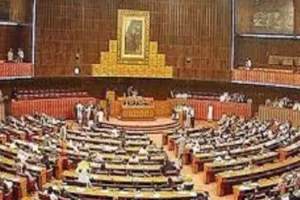 Pakistan Political Crisis : अविश्वास प्रस्ताव पर चर्चा के दौरान तीखी बहस, विदेशी साजिश के मुद्दे पर विपक्ष भड़का