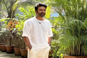 हॉलीवुड फिल्म ‘द ग्रे मैन’ से साउथ सुपरस्टार धनुष का फर्स्ट लुक आया सामने, एक्टर ने कैप्शन में लिखी यह बात