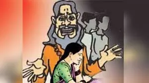 पीलीभीत: इलाज के बहाने ढोंगी बाबा ने की महिला को निर्वस्त्र करने की कोशिश, रिपोर्ट दर्ज