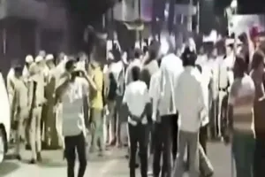 गुजरात के वडोदरा में सड़क दुर्घटना के बाद सांप्रदायिक तनाव, 19 लोग गिरफ्तार