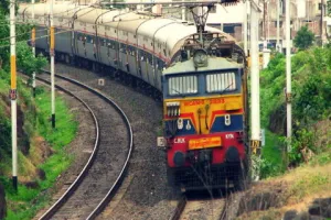 यात्रीगण ध्यान दें: काठगोदाम से मुंबई के बीच साप्ताहिक समर स्पेशल ट्रेन 20 अप्रैल से