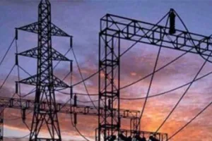 बिजली की डिमांड रिकॉर्ड स्तर पर पहुंची, कई राज्यों में बिजली गुल की समस्या